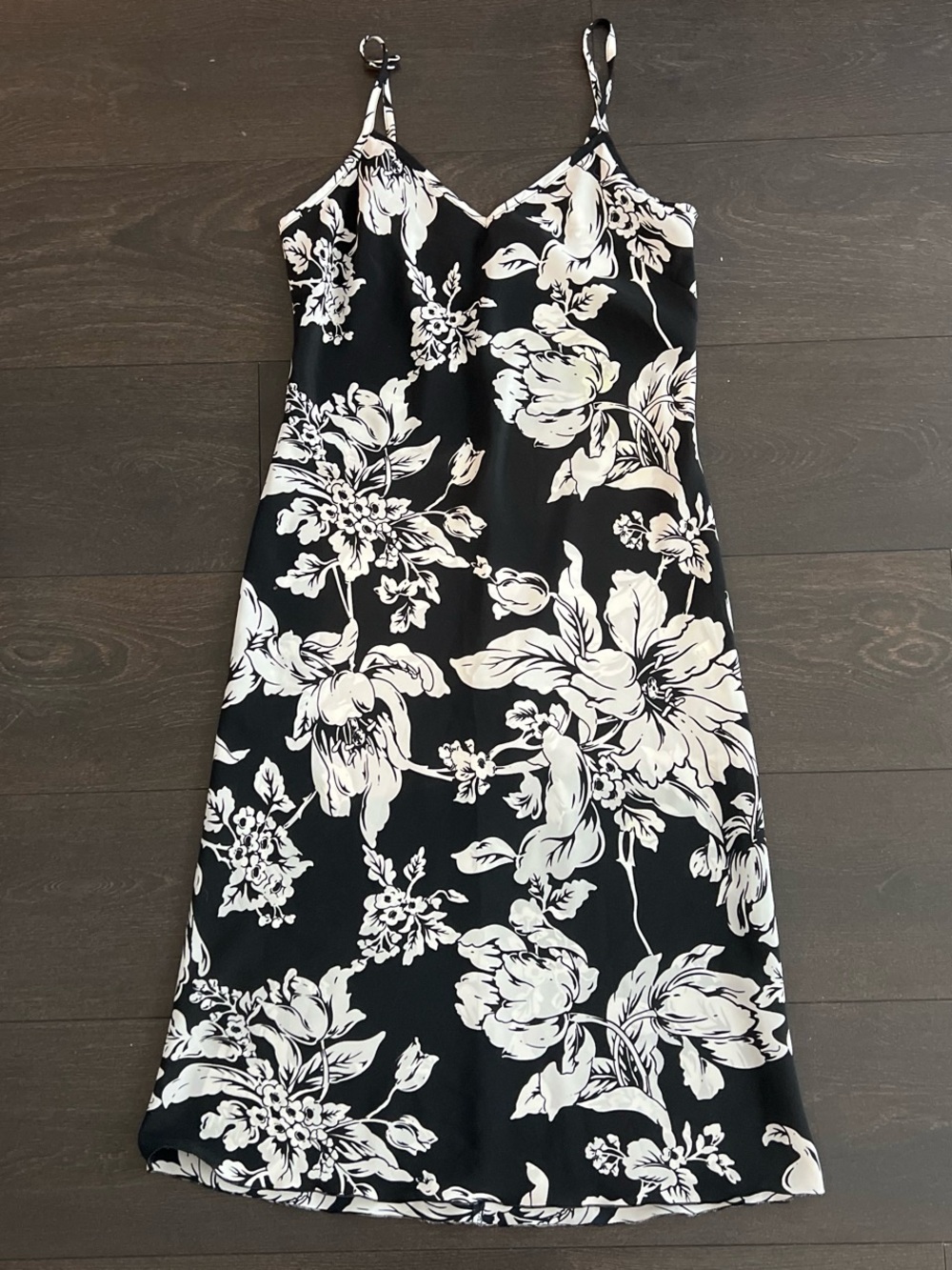 Suzy Shier Black & White Floral Midi Slip Dress with Adjustable Straps